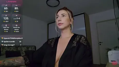 KhloeK webcam model stream image