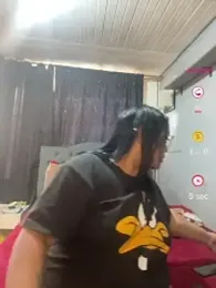 yanza2002 webcam stripchat model stream image