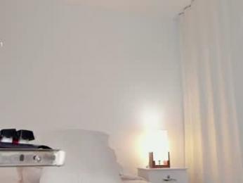 bianca_and_maxwell webcam model stream image