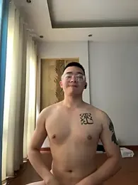iamtobias webcam stripchat model stream image