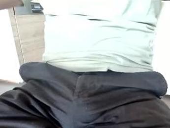 thickrum webcam model stream image