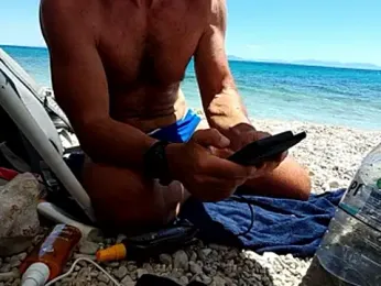 GreekGuyOutdoors webcam model stream image