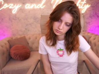 CuteeFoxy webcam model stream image