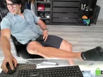 latino23bom webcam chaturbate model stream image