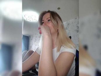 fruittella webcam model stream image