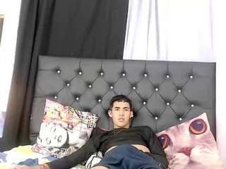phillipcoxx webcam camsoda model stream image