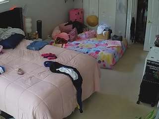 voyeurcam-house-charleys-room webcam model stream image
