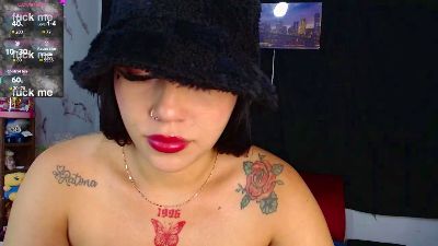 Sari__ webcam model stream image