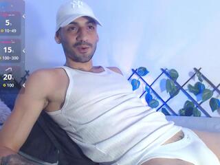 George Kingx webcam model stream image