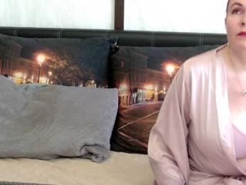 IrennaShine webcam model stream image