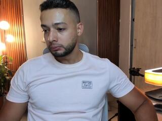 Calix Snake webcam flirt4free model stream image