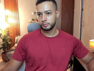 Calix Snake webcam model stream image