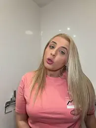 Strongqueen webcam model stream image