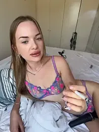 ElenaRebelle webcam stripchat model stream image