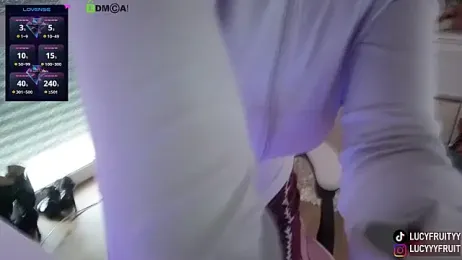 Livewithlucy webcam stripchat model stream image