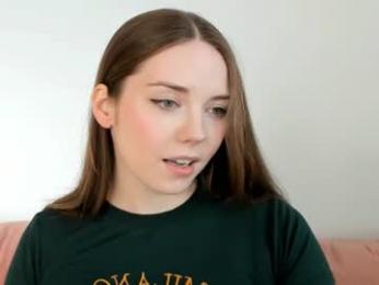 thisisamelia webcam model stream image