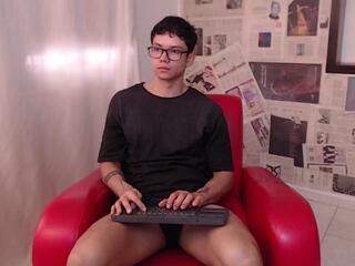 Logan Newman webcam model stream image
