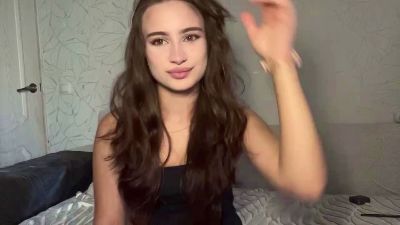 LilliOgden webcam model stream image