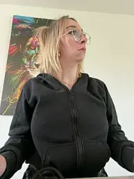 Giuliana_baby webcam model stream image