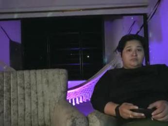 littlee_emma_ webcam model stream image