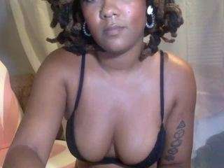 theiconicone webcam model stream image
