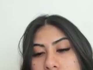 thaliafernandez webcam preview
