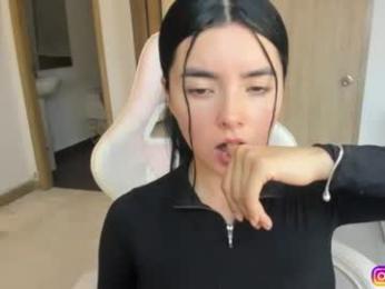 pavlovacoluccii_ webcam model stream image
