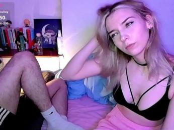 Almondmilka webcam bongacams model stream image