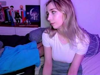 Almondmilka webcam bongacams model stream image