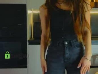 crazzy_cherry webcam model stream image