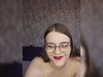 VikiMeow webcam bongacams model stream image