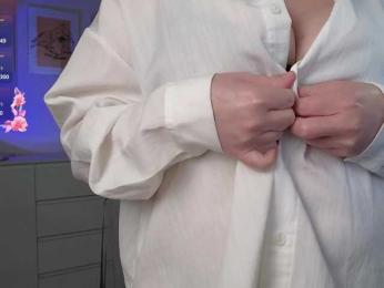 WhyNotAnya webcam model stream image