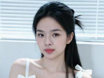 SuYi webcam model stream image