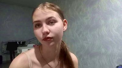 LinneaAndrae webcam model stream image