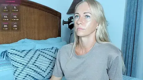 Christine_35 webcam model stream image