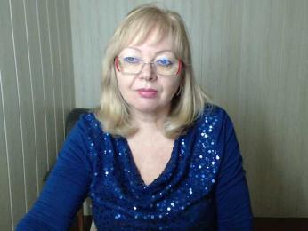 EvelynLoveShy webcam model stream image