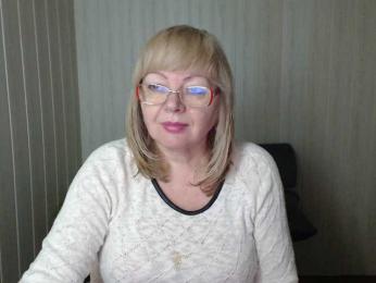 EvelynLoveShy webcam model stream image