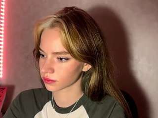 capricetatsuta webcam model stream image