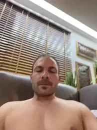 Adventurehotman webcam model stream image
