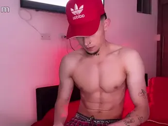 strongManLatino webcam model stream image