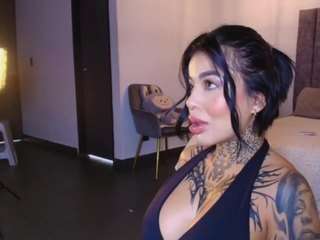 misspeearl webcam model stream image