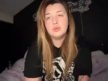 curvy_rosie69 webcam stripchat model stream image