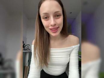 MilaLuxury webcam model stream image