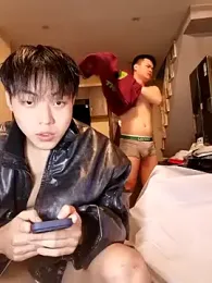 day-18 webcam model stream image
