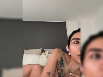 Juanita-Fox webcam model stream image