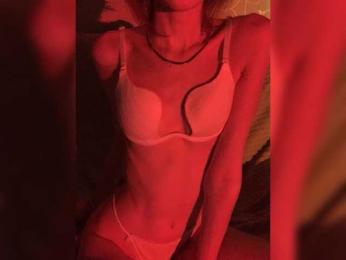 lFRAUl webcam bongacams model stream image