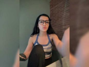 camillaa webcam model stream image