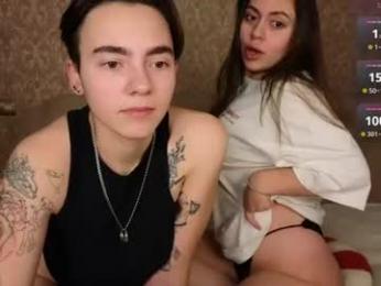 twobabesweet webcam model stream image