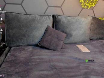 S0FlA webcam bongacams model stream image