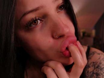 LisaaLiss webcam model stream image
